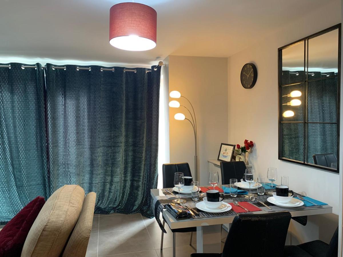 Aqua Dreams - Serviced Luxury Modern Belfast City Centre 2 Bed Apartment Екстер'єр фото